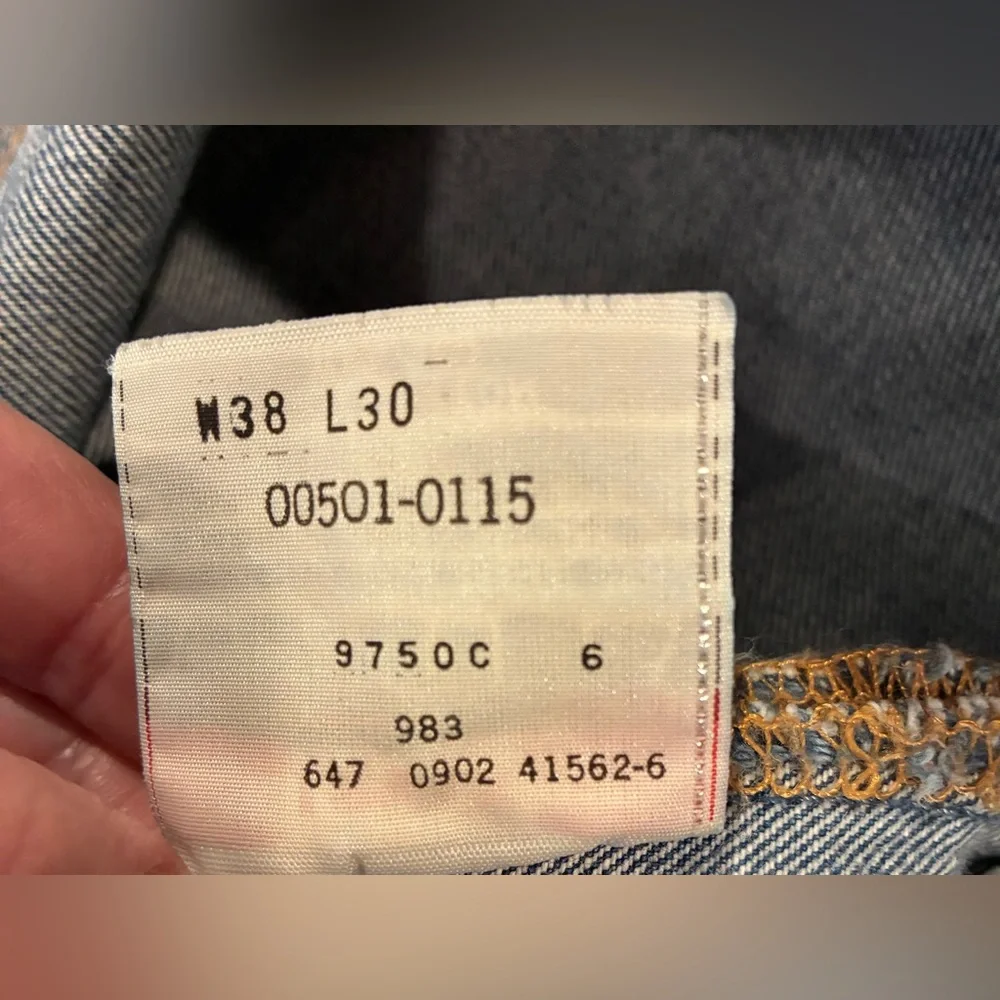 Vintage Men’s Levi’s 501 Jeans 38x30 Button Fly Straight Leg 00501-0115
